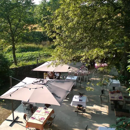 Restaurant Les Platanes Montfaucon (Haute-Loire)