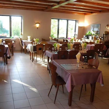 Restaurant Les Platanes Отель