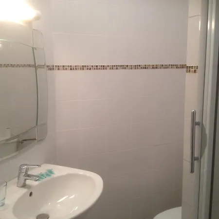 Hotel Restaurant Les Platanes Montfaucon-en-Velay